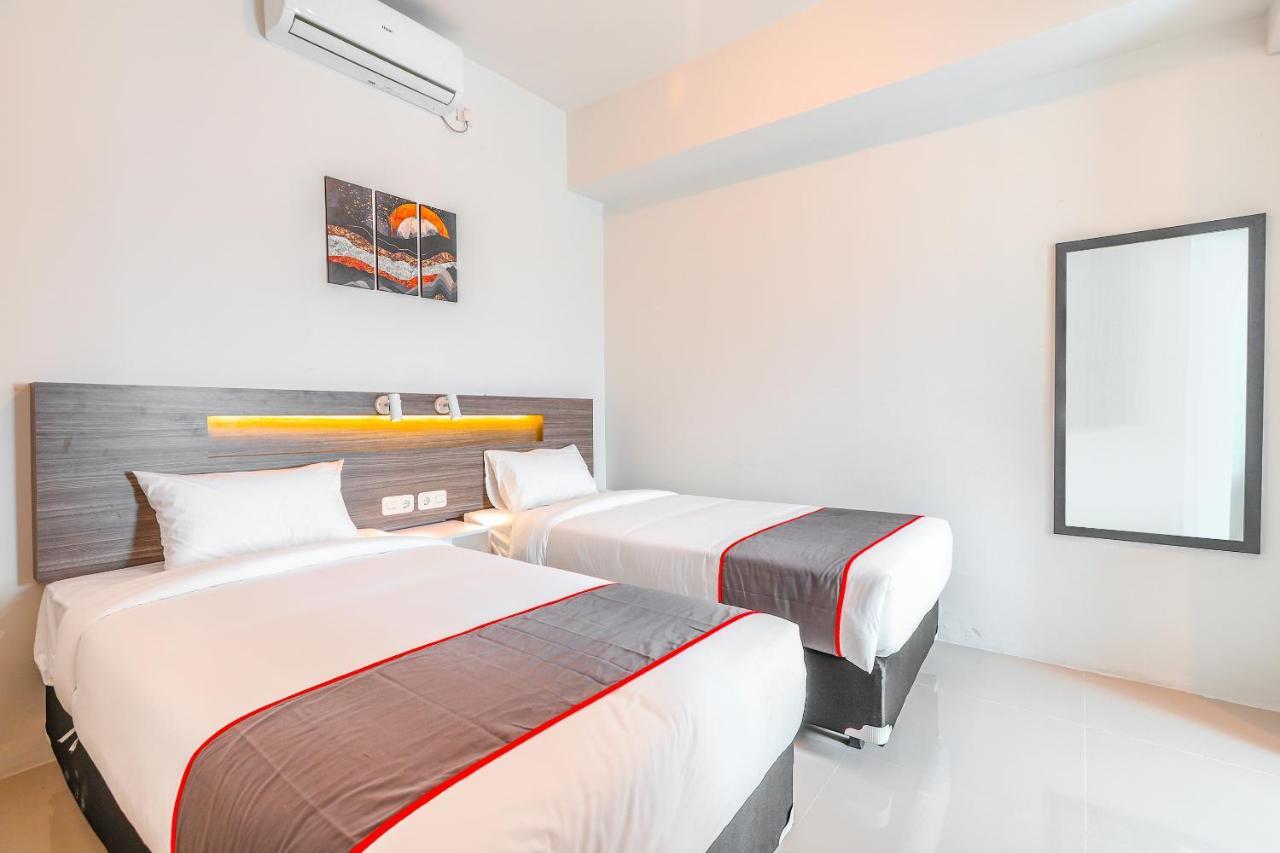 Super Oyo Collection O 16 Vittoria Residence Jakarta Exterior photo