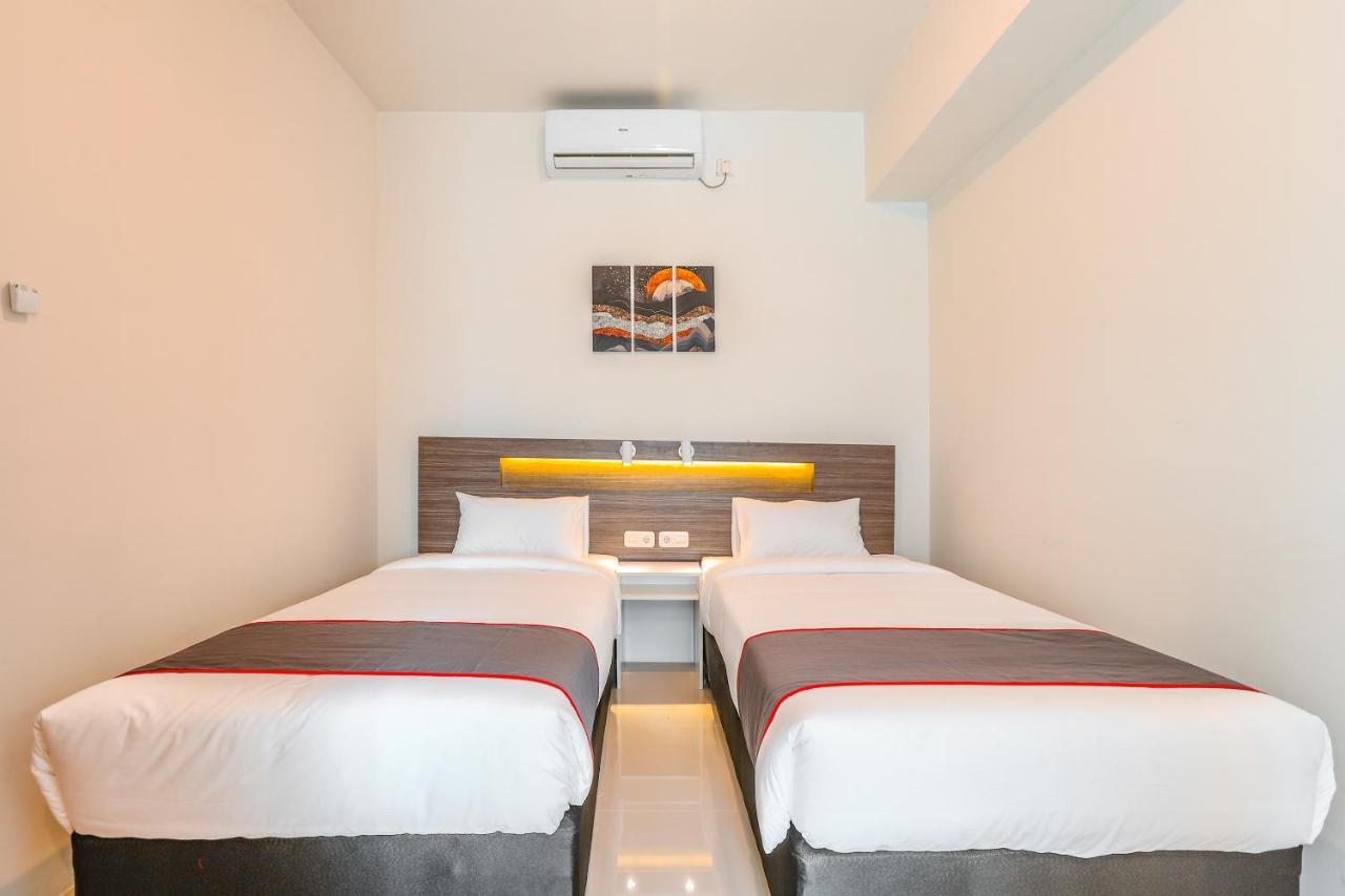 Super Oyo Collection O 16 Vittoria Residence Jakarta Exterior photo